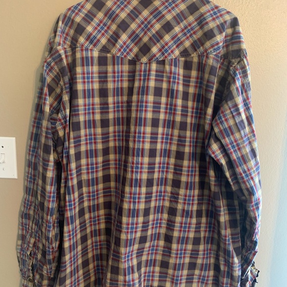 Patagonia button down shirt. Size XXL - Picture 2 of 3